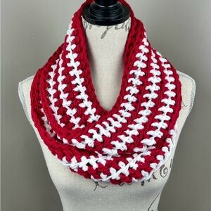 New Handmade Christmas Red White Striped Candy Cane Holiday Infinity Scarf